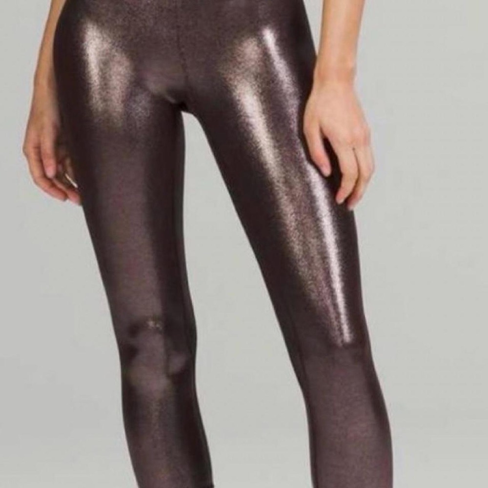 Lululemon Metallic brown capri leggings with shimmering metallic finish